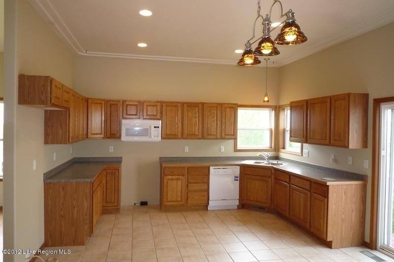 106 Andrew Dr, Fergus Falls, MN 56537