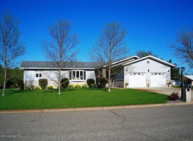 1436 7th St SE, Wadena, MN 56482