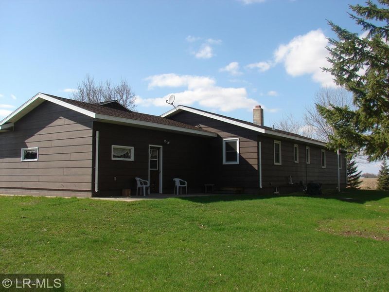 59702 280th St, Wadena, MN 56482