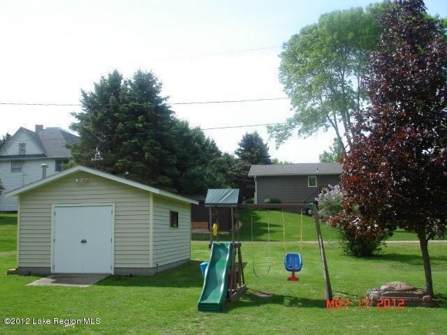 206 E Douglas Ave, Fergus Falls, MN 56537