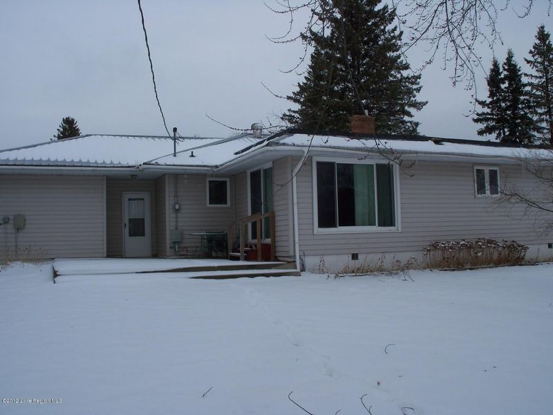 307 SW 4th St, Sebeka, MN 56477