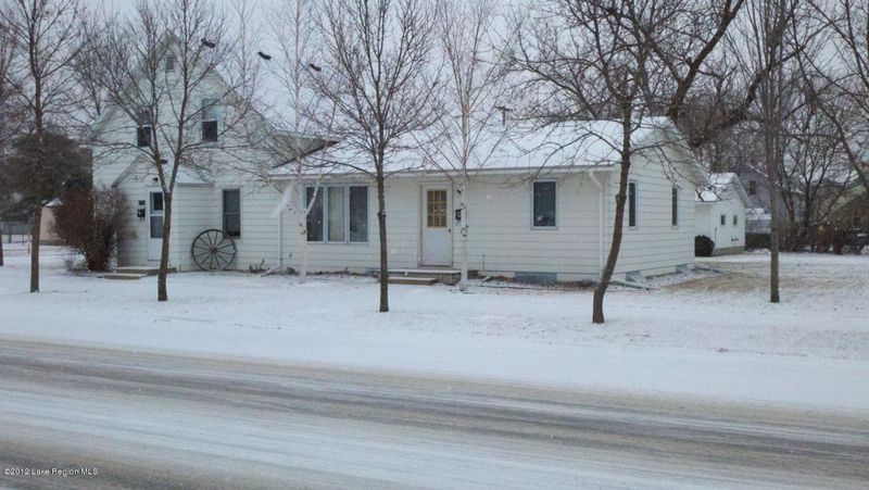 224 NW 2nd St, Wadena, MN 56482