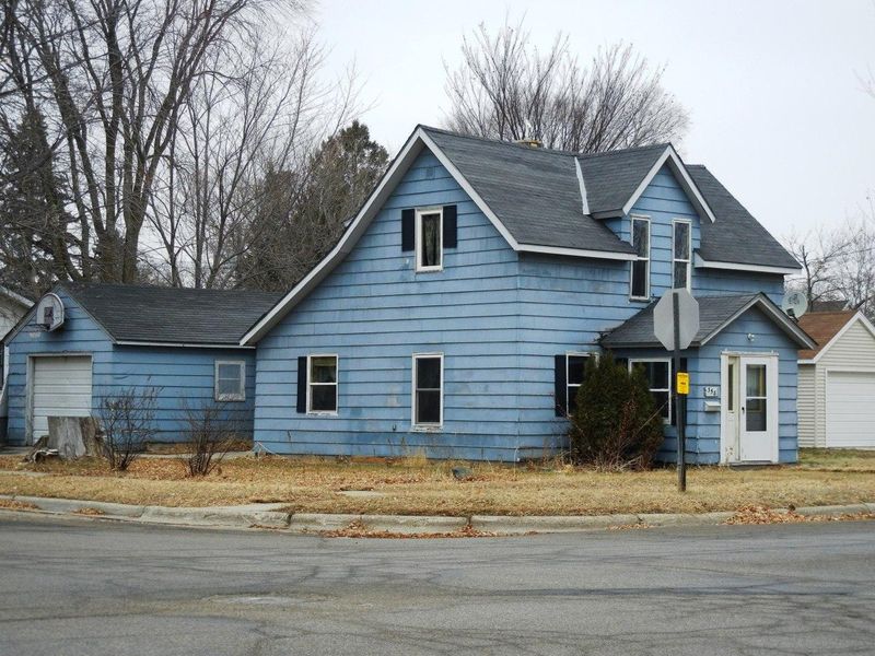 358 SW 2nd Ave, Perham, MN 56573