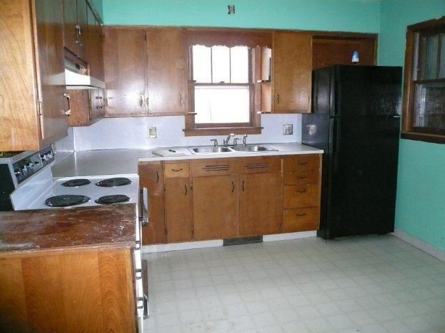536 W Spruce St, Fergus Falls, MN 56537