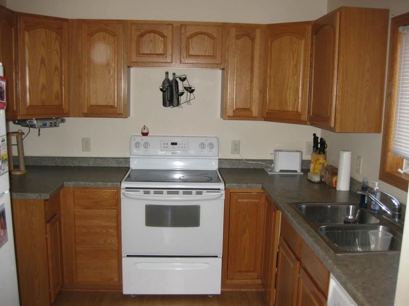 1021 NW 5th Ave, Perham, MN 56573