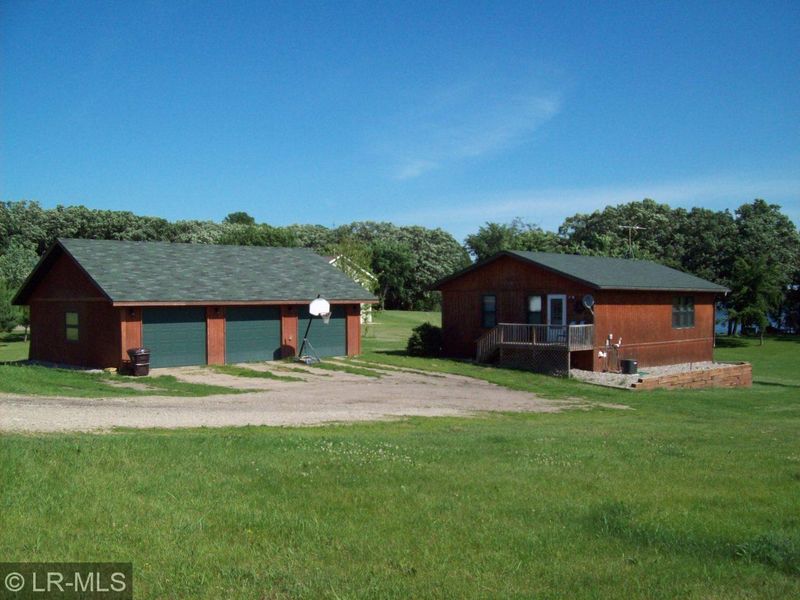 35455 E Rolling Hills Dr, Underwood, MN 56586