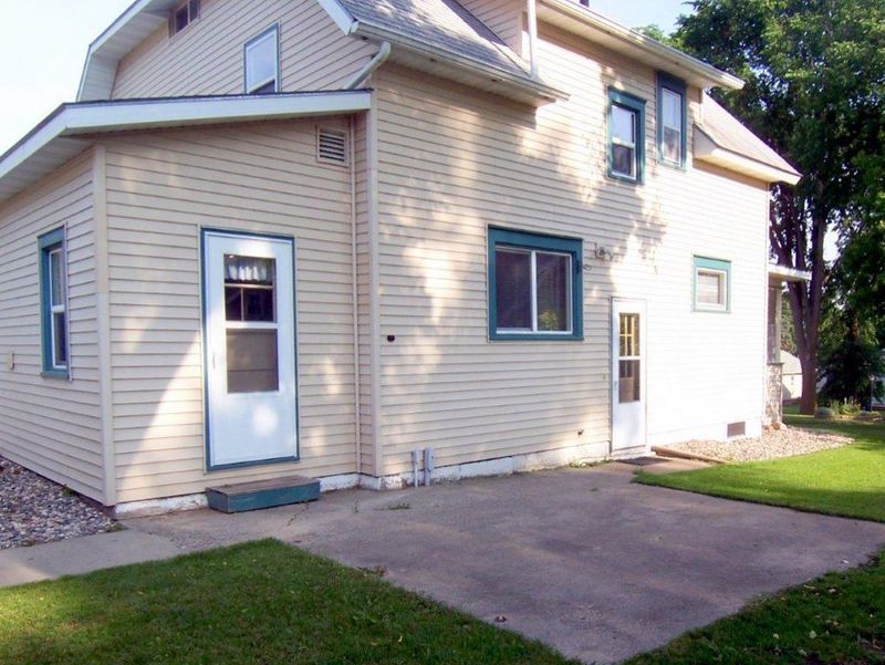 529 Bancroft Ave W, Fergus Falls, MN 56537