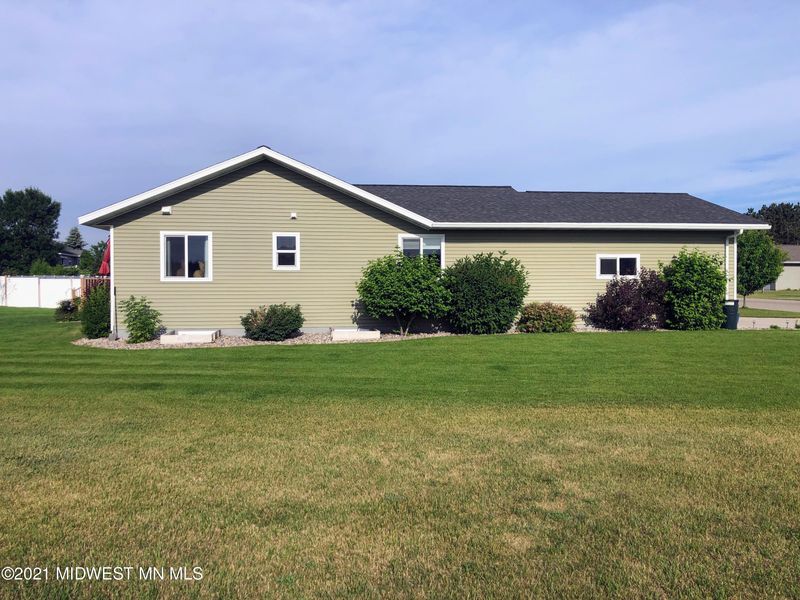 603 14th St NW, Perham, MN 56573