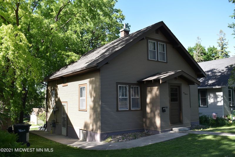 511 E Vernon Ave, Fergus Falls, MN 56537