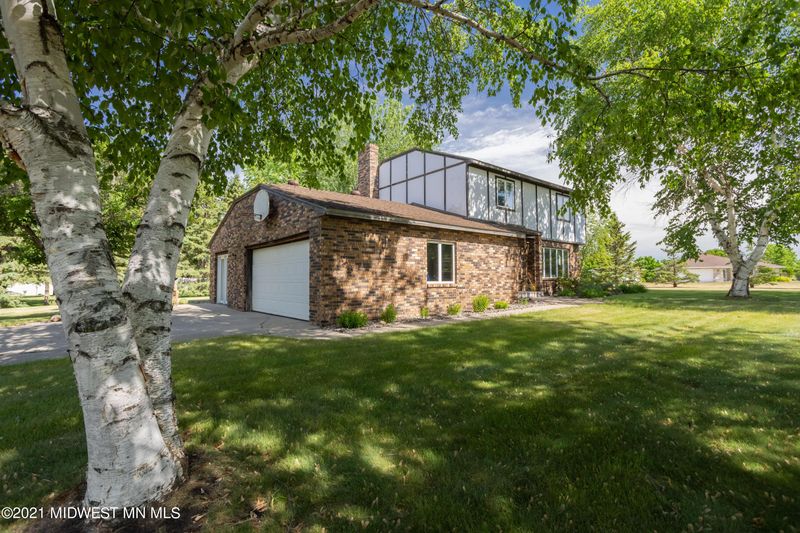 1231 Oakwood, Fergus Falls, MN 56537