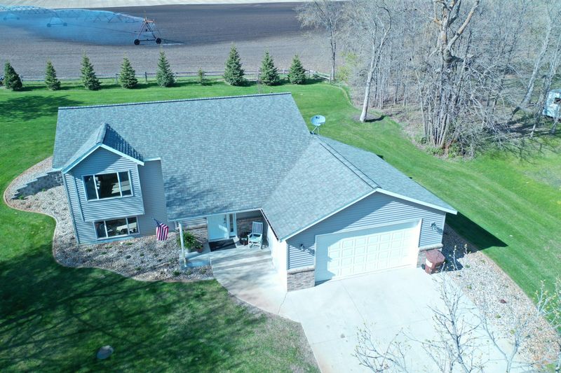 39387 397th St, Perham, MN 56573