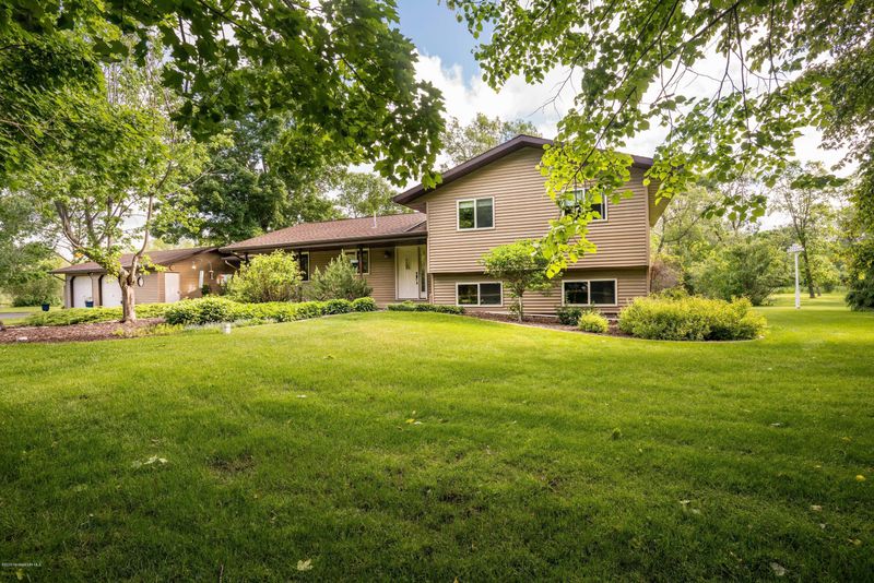 23174 Rus Dic Cir, Fergus Falls, MN 56537