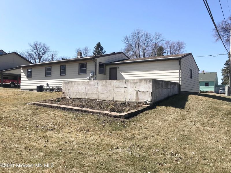 1215 S Sheridan St, Fergus Falls, MN 56537