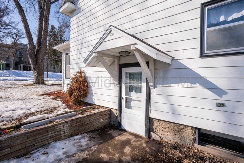 417 E Alcott Ave, Fergus Falls, MN 56537