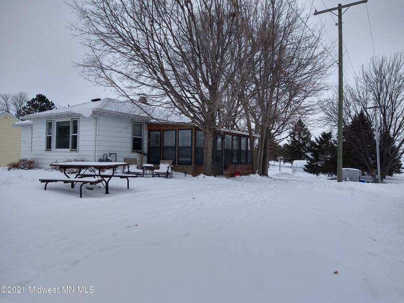 502 E St Charles Ave, Fergus Falls, MN 56537