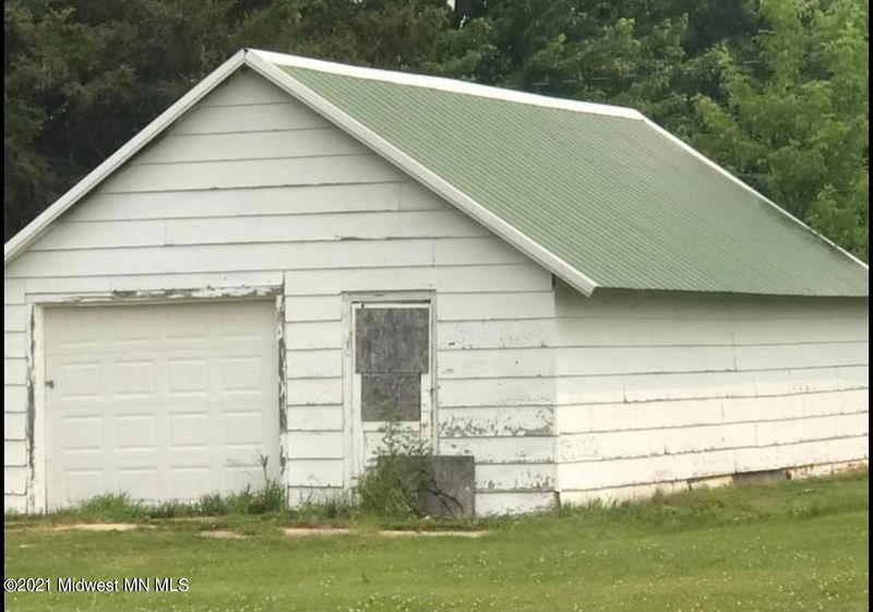 402 5th Ave SE, Baudette, MN 56623
