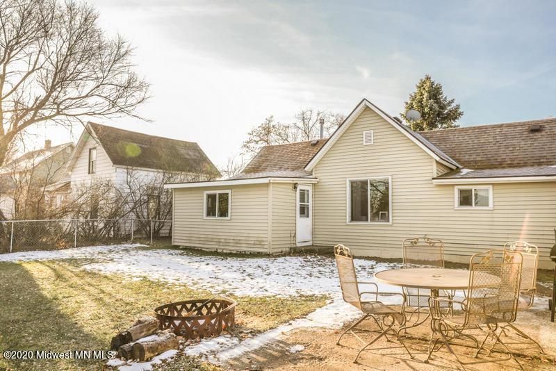 406 Birch Ave W, Frazee, MN 56544