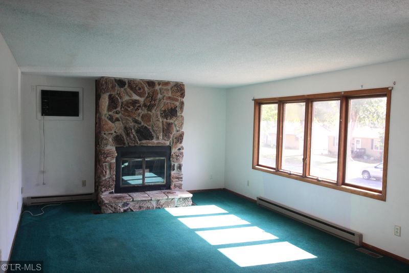 728 W Maple, Fergus Falls, MN 56537