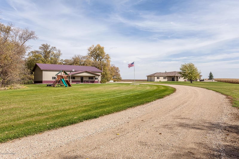 2176 320th Ave, Rothsay, MN 56579