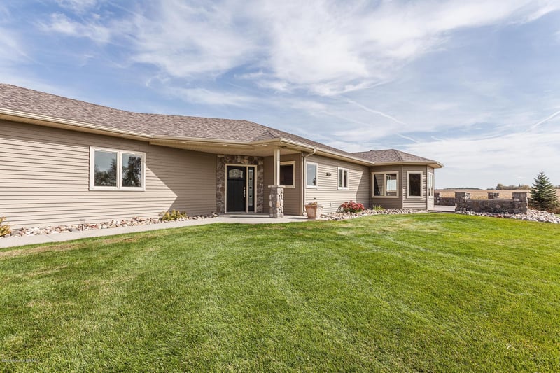 2176 320th Ave, Rothsay, MN 56579