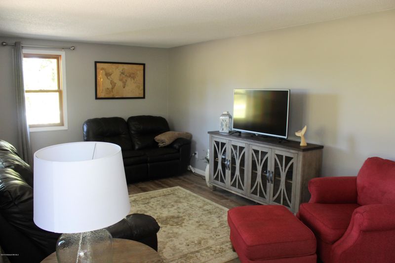 23752 Diversion Dr, Fergus Falls, MN 56537