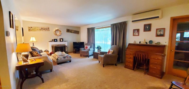 922 W Summit Ave, Fergus Falls, MN 56537