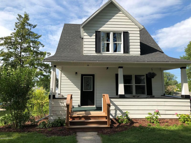 315 E Vasa Ave, Fergus Falls, MN 56537