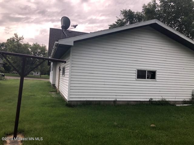 218 Walker Ave S, New York Mills, MN 56567