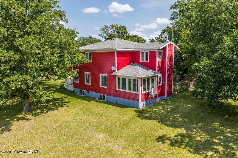 10677 460th St, Hewitt, MN 56453