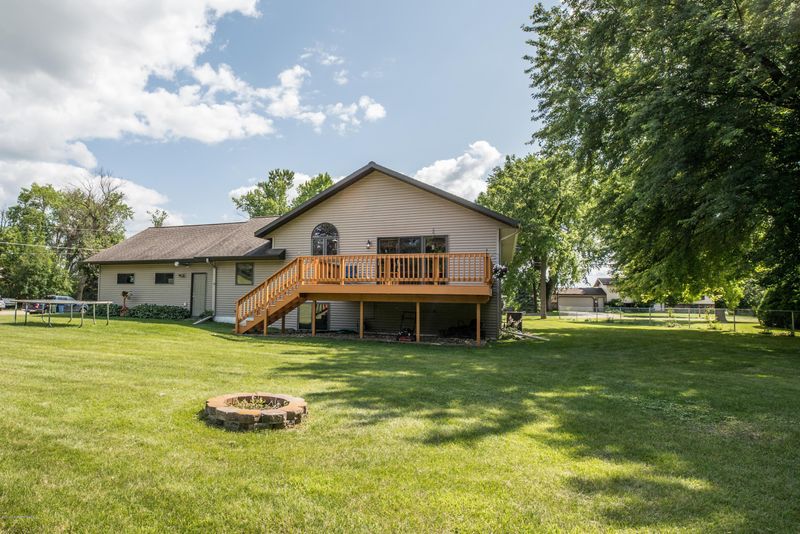 1221 E Mt Faith Ave, Fergus Falls, MN 56537