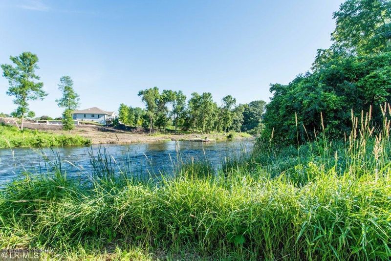 21995 River Oaks Dr, Fergus Falls, MN 56537
