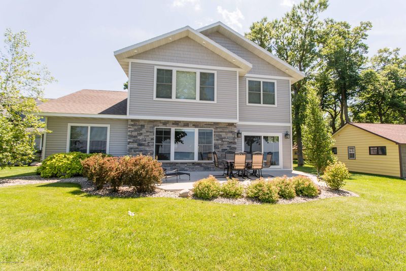 39501 Clearmont Rd, Battle Lake, MN 56515