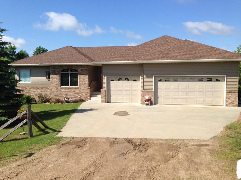 39895 Beaver Dam Point, Dent, MN 56528