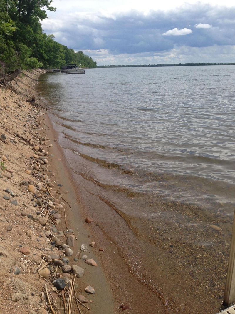 39895 Beaver Dam Point, Dent, MN 56528