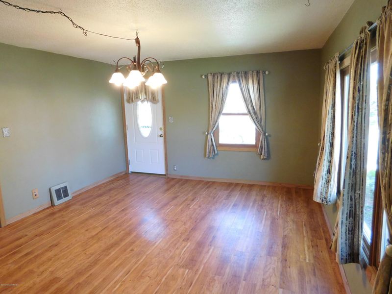 228 E Vasa Ave, Fergus Falls, MN 56537