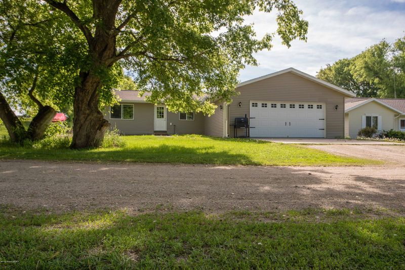 212 N Niggeler St, Elizabeth, MN 56533