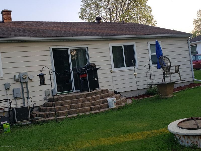 317 E Cherry Ave, Fergus Falls, MN 56537