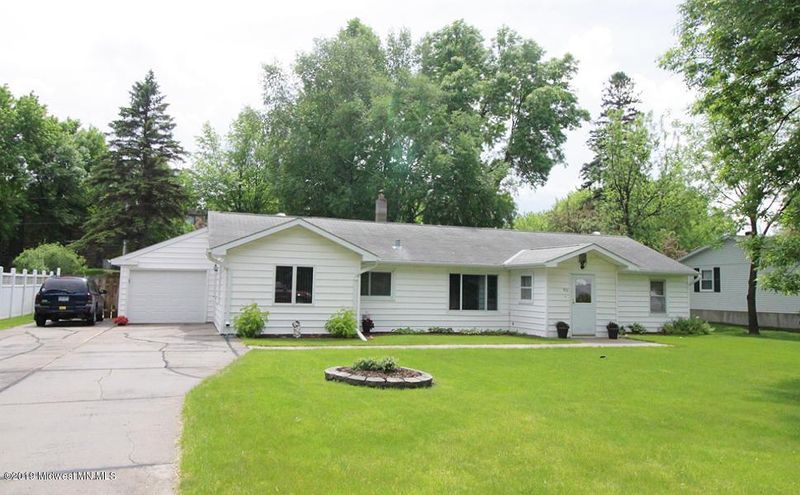 916 E Cavour Ave, Fergus Falls, MN 56537