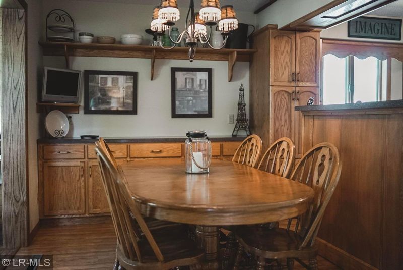 521 E Bancroft Ave, Fergus Falls, MN 56537