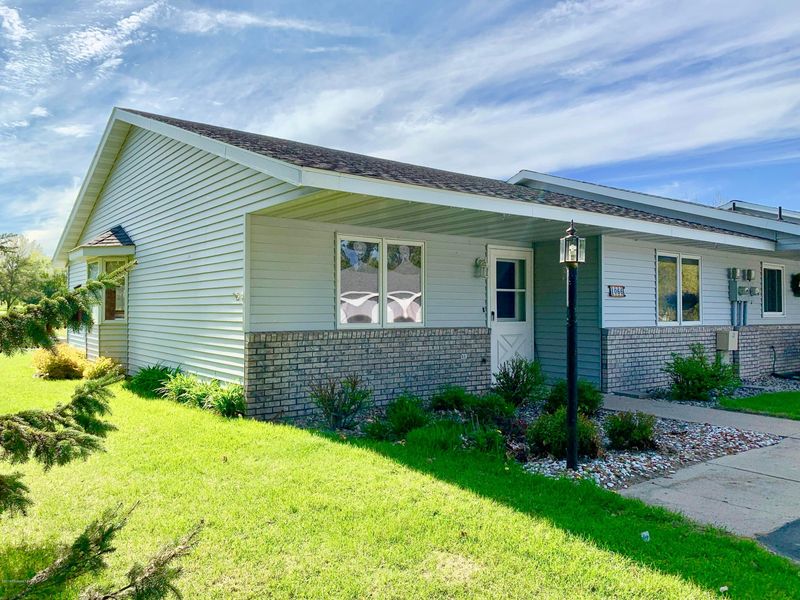 1066 E Lakeside Est, Perham, MN 56573