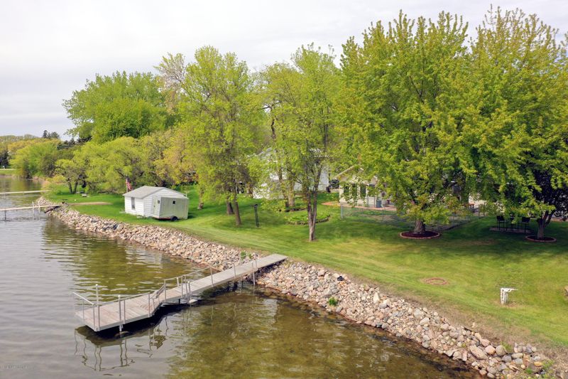 25184 Wall Lake Loop, Fergus Falls, MN 56537