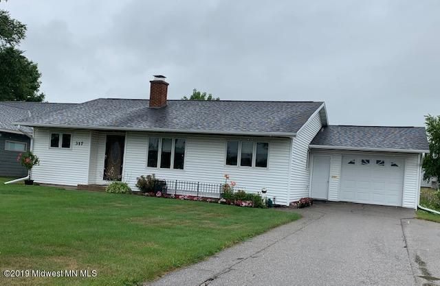317 7th St SW, Wadena, MN 56482