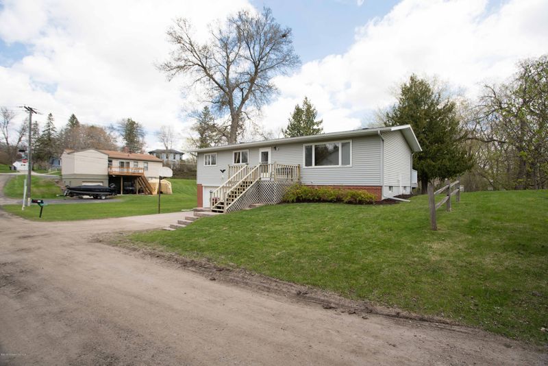 1124 E Summit Ave, Fergus Falls, MN 56537