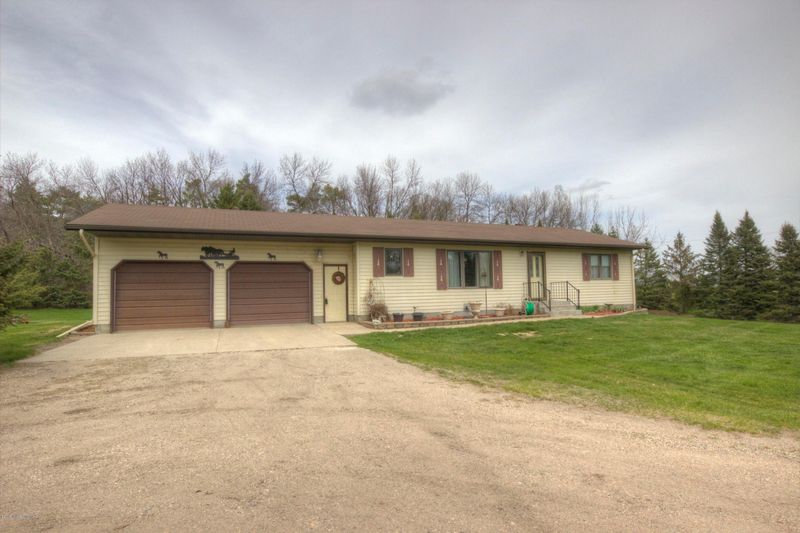 21153 250th St, Fergus Falls, MN 56537