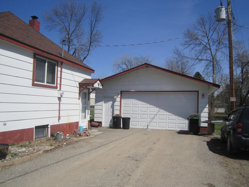 9458 148th St S, Barnesville, MN 56514