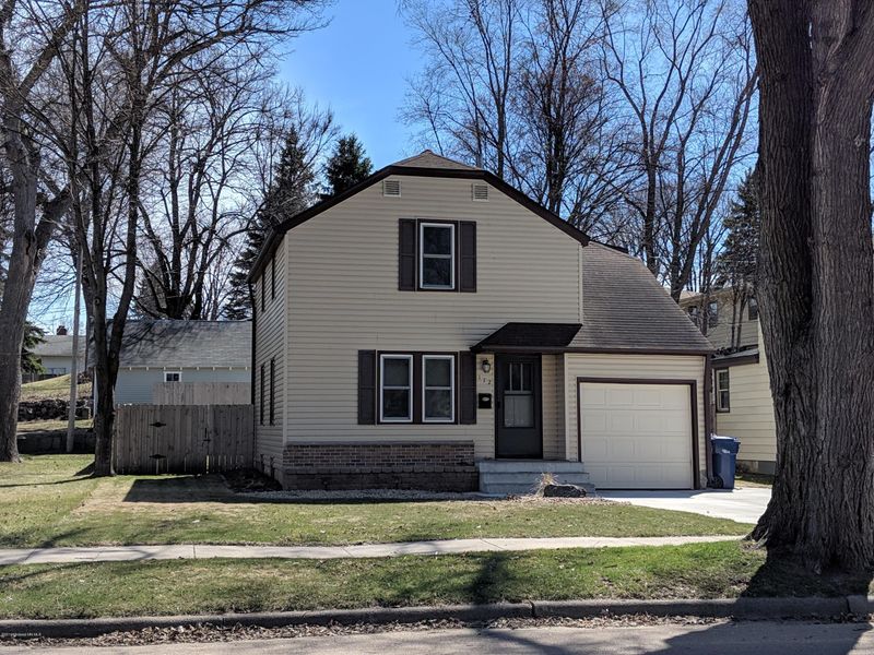 112 E Beech Ave, Fergus Falls, MN 56537