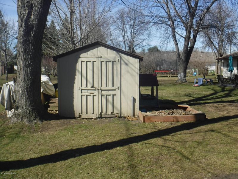 1335 Hillcrest Ct, Fergus Falls, MN 56537