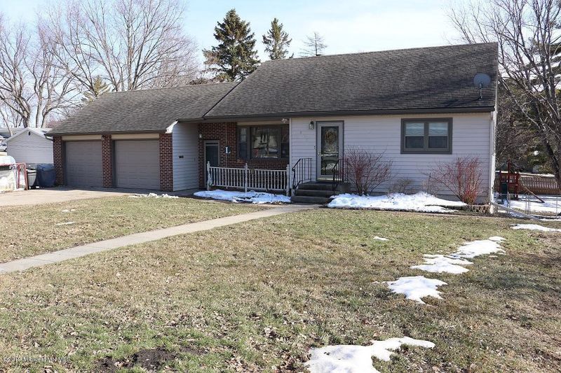 815 W 7th Ave, Fergus Falls, MN 56537