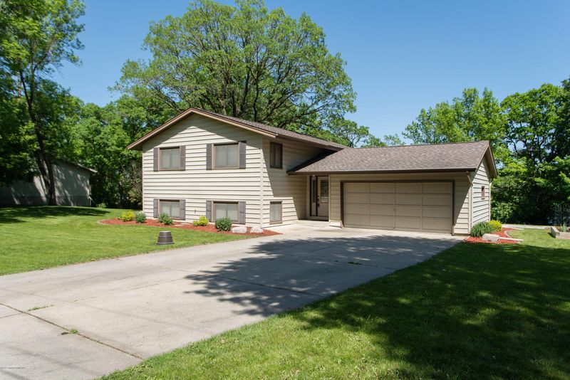 24624 W Rivers Bend Rd, Fergus Falls, MN 56537