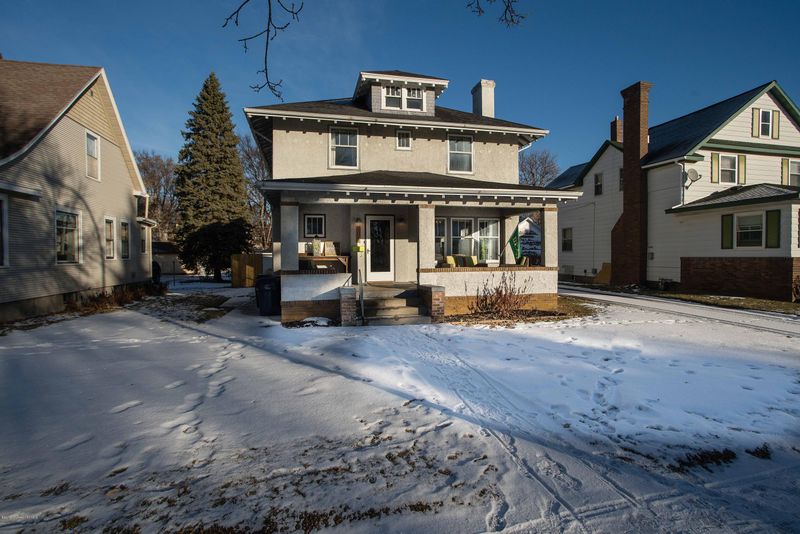 514 W Lincoln Ave, Fergus Falls, MN 56537
